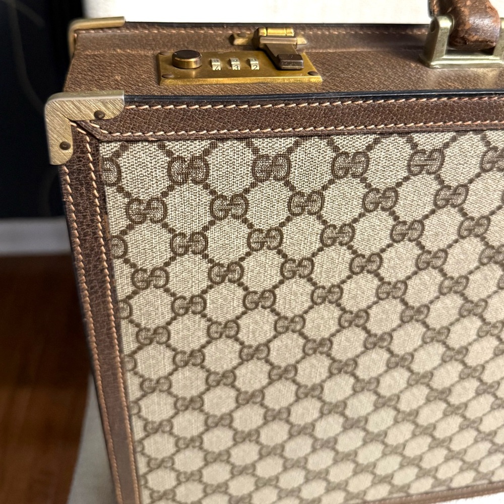 Gucci authentic vintage small trunk supreme coated canvas document case - Picture 7 of 16